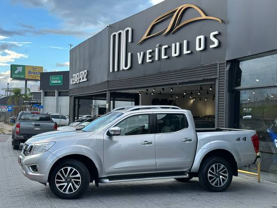 NISSAN FRONTIER 2.3 16V TURBO DIESEL LE CD 4X4 AUTOMÁTICO NISSAN FRONTIER 2.3 16V TURBO DIESEL LE CD 4X4 AUTOMÁTICO
